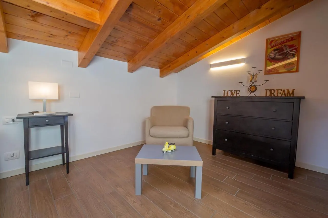 Maison Vespa Argegno 0*,  Italy